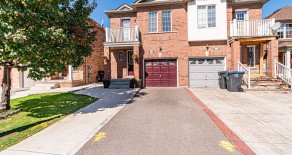 Semi-Detached in Brampton,ON